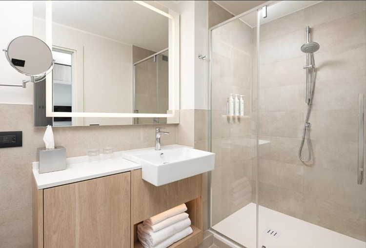 Customized glass and mirror for hotel commercial solution