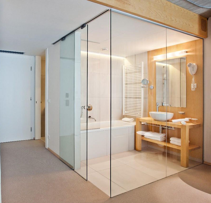 hotel bath glass wall