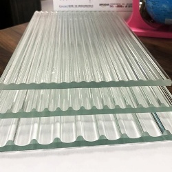 10mm Corrugated Fluted Reeded Textured Low Iron Tempered Decorative Kiln Cast Fused Glass Sheet for Bathroom