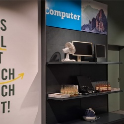 Adjustable Wall Shelves for Computer Display