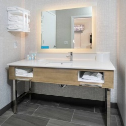Bathroom Vanity Unit in Hampton Inn Hotel