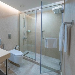 Bathroom shower partition with hardware kit