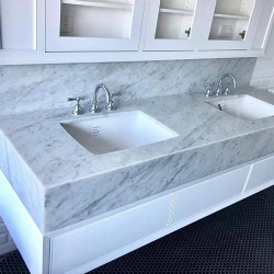 Carrara White Marble Bathroom Vanity in Luxury Hotel Suites