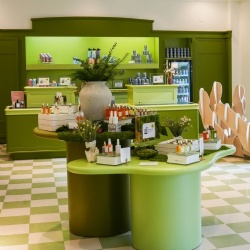 Display fixture for lifestyle discovery store in Georgetown