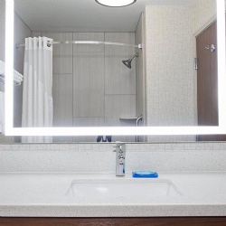 Holiday Inn Express and Suites Boulder CO 80301