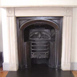 Regency Portland stone roundel surrounds