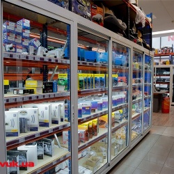 lockable auto shop display fixtures for high value auto accessories